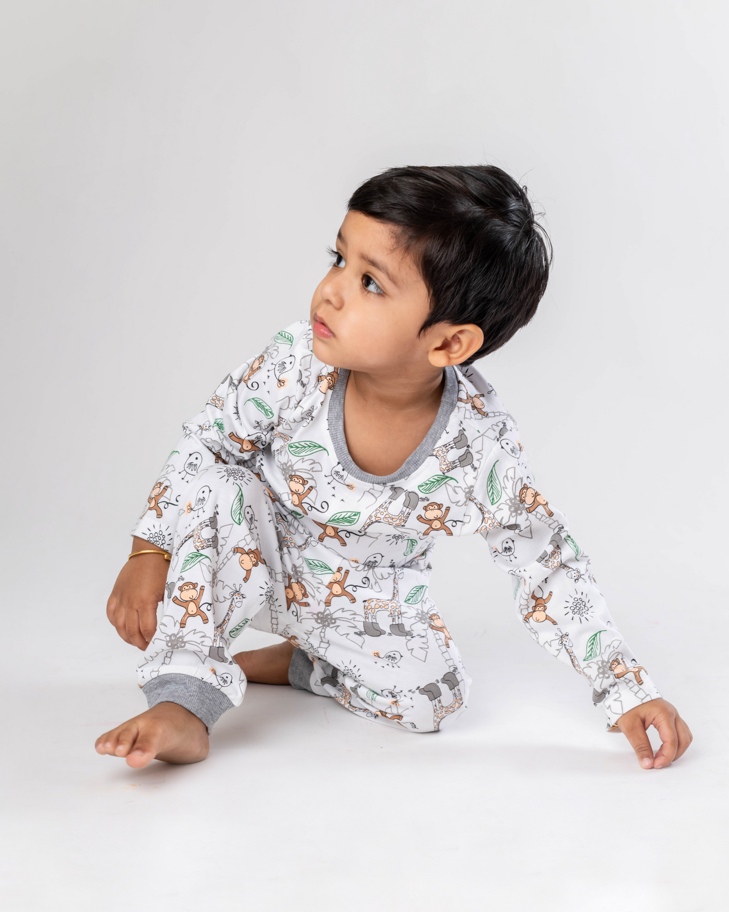 Animals Print Full-Sleeves Nightsuit