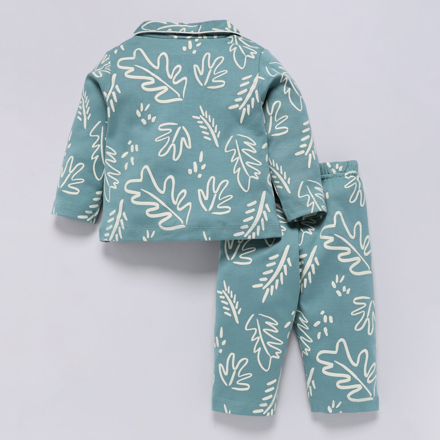 Leaf Print Front-Open Collar Nightsuit