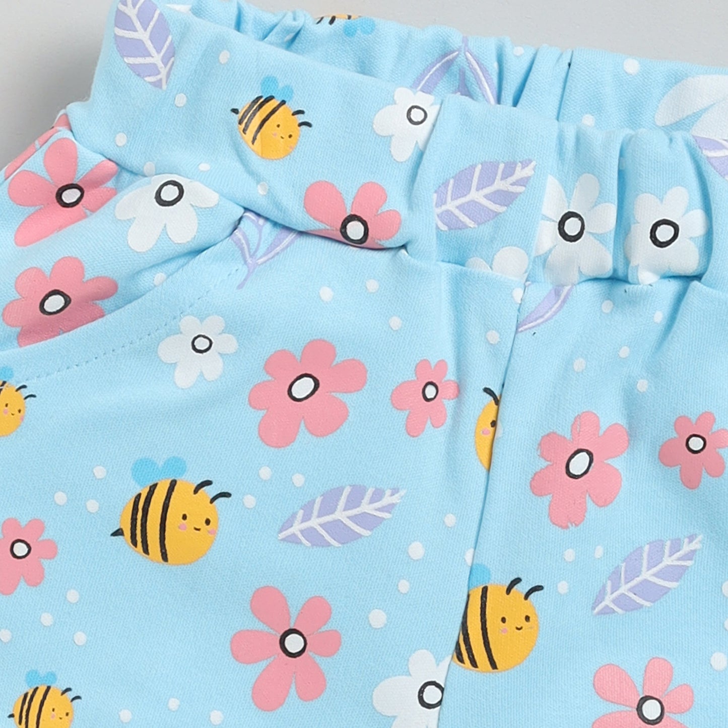 Honeybee Print Top with Shorts
