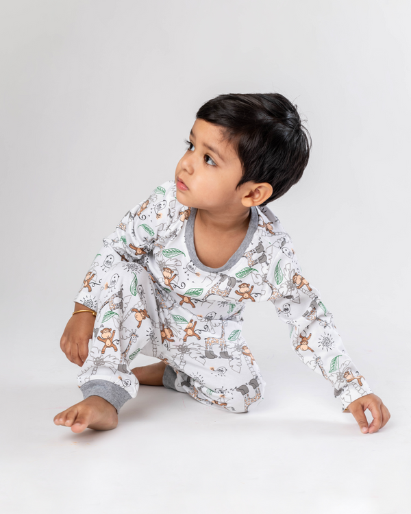 Animals Print Full-Sleeves Nightsuit